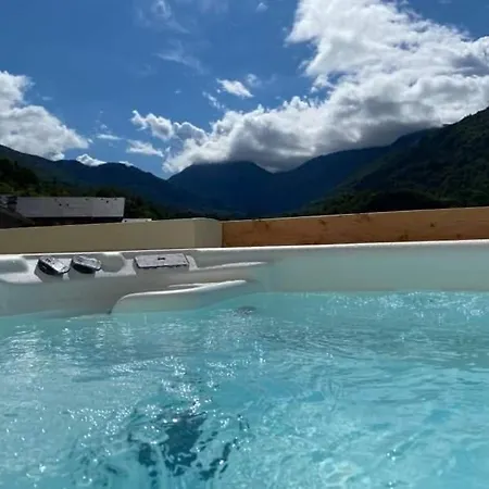 Les Refuges Ariegeois Le Cerf 14 Couchages Avec Jacuzzi Daire Ax-les-Thermes